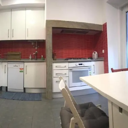 Apartamento Perto Do Centro De Com Elevador Лиссабон