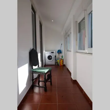 Apartamento Perto Do Centro De Com Elevador Lissabon